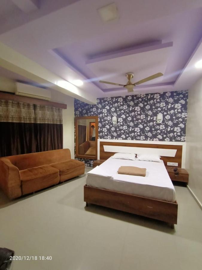 ثين Hotel Riviera Residency المظهر الخارجي الصورة