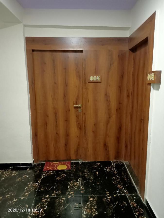 ثين Hotel Riviera Residency المظهر الخارجي الصورة