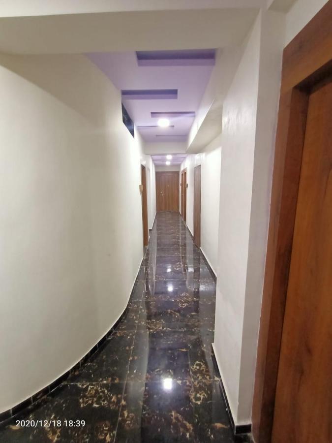 ثين Hotel Riviera Residency المظهر الخارجي الصورة