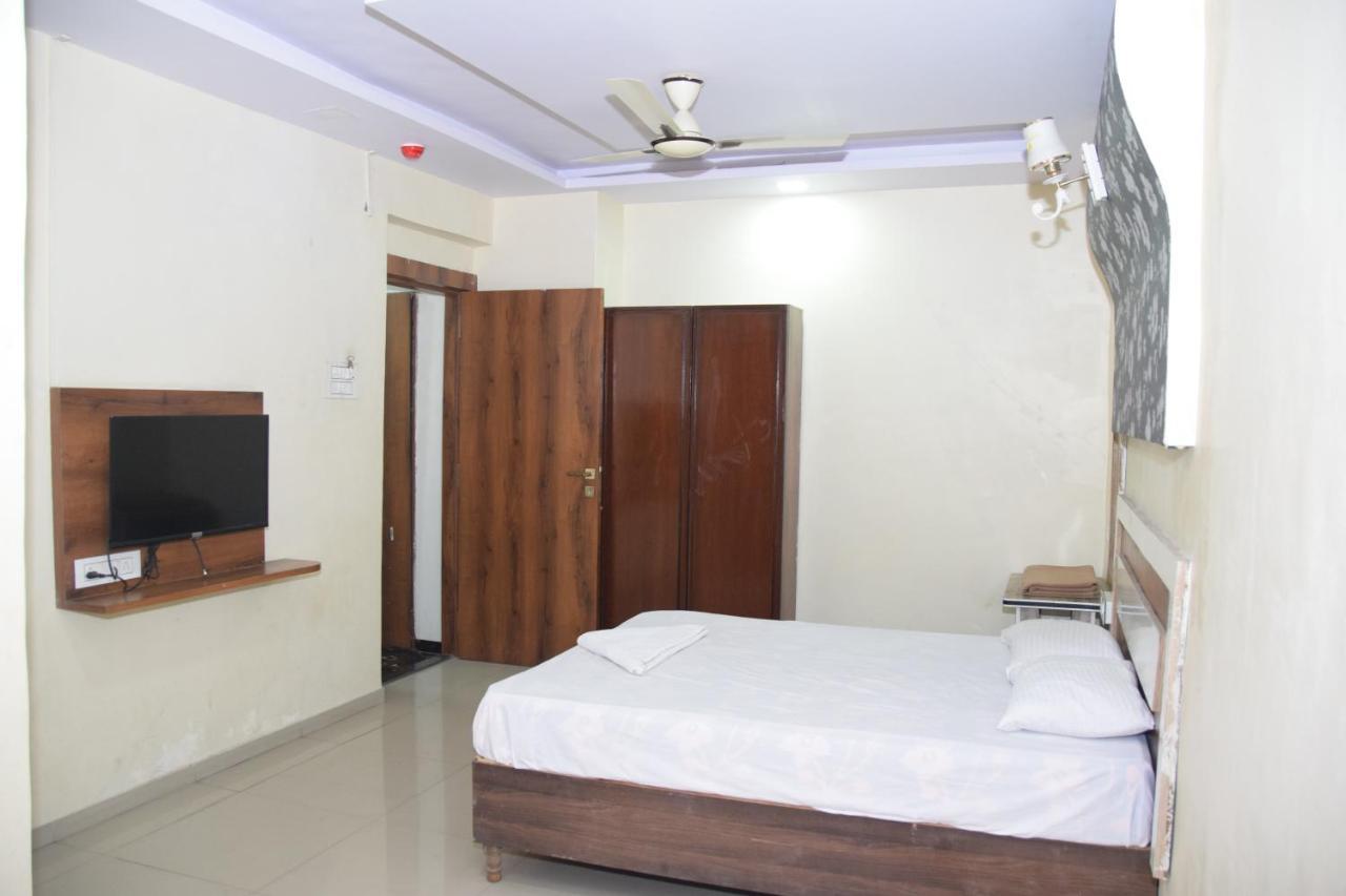ثين Hotel Riviera Residency المظهر الخارجي الصورة