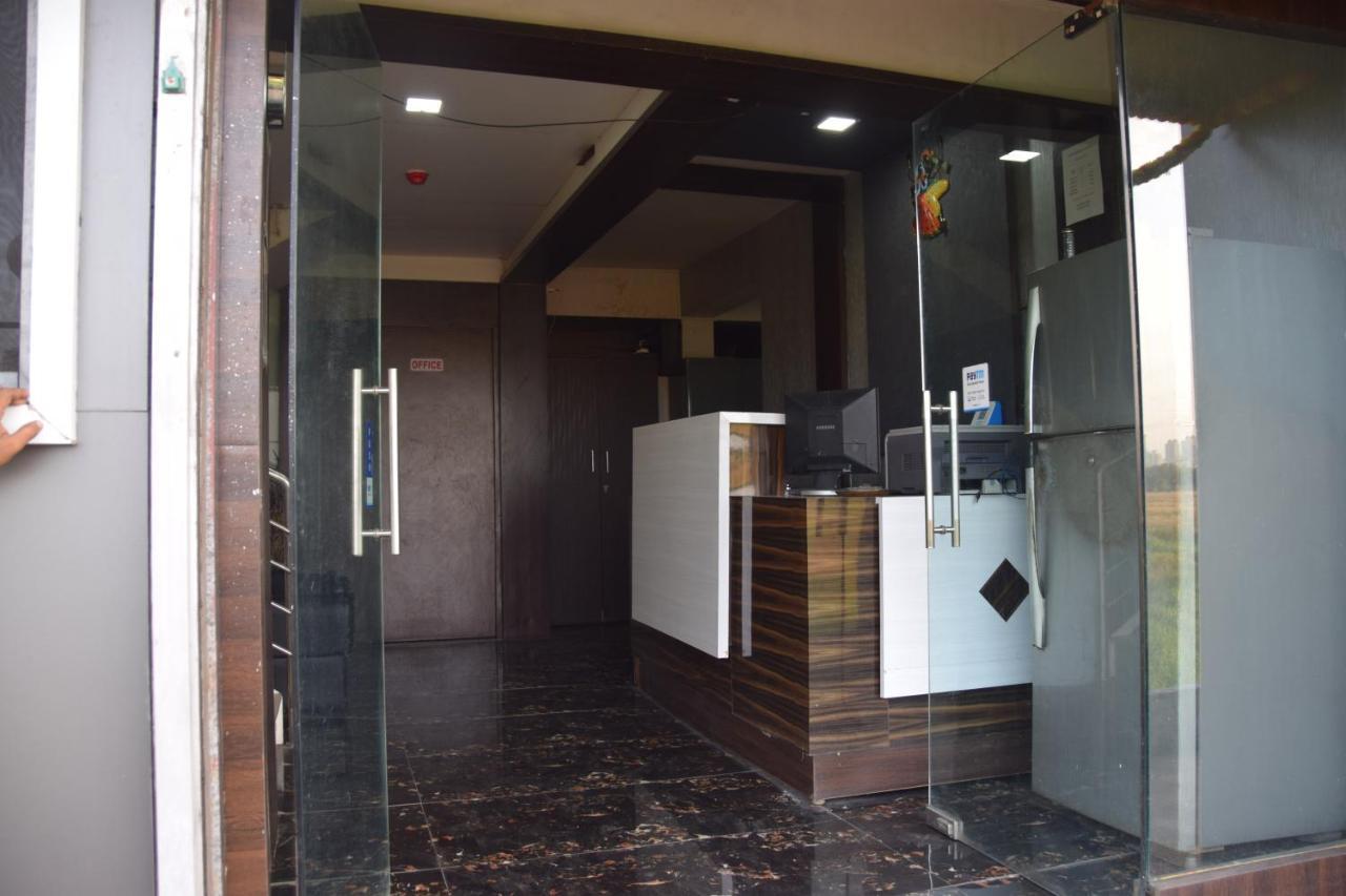 ثين Hotel Riviera Residency المظهر الخارجي الصورة