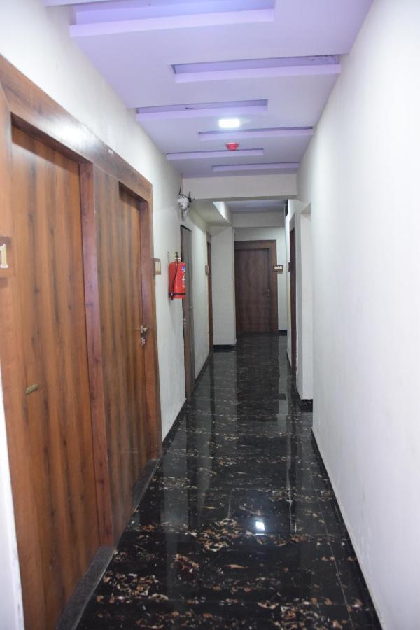 ثين Hotel Riviera Residency المظهر الخارجي الصورة