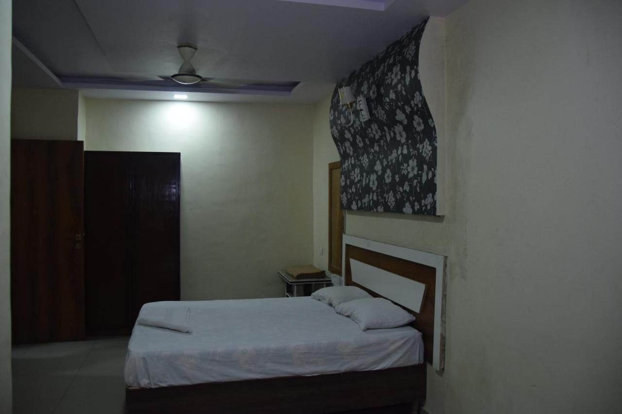 ثين Hotel Riviera Residency المظهر الخارجي الصورة
